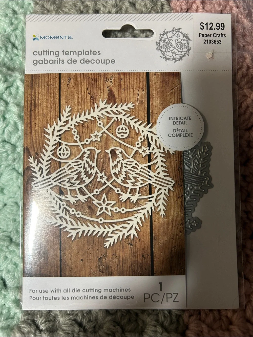 White Birds Wreath Cutting Template - Home Holiday Card Making Crafts
